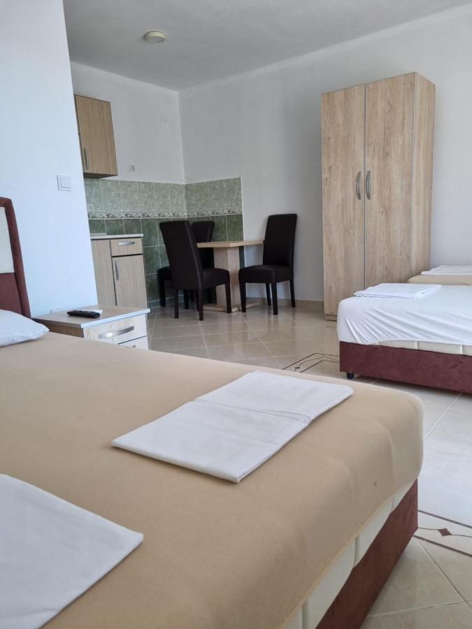 Apartmani Ani Bar Exteriör bild