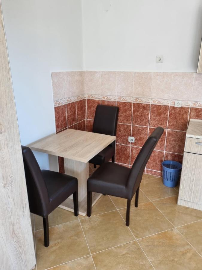 Apartmani Ani Bar Exteriör bild