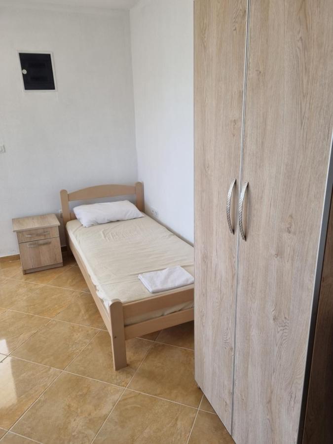 Apartmani Ani Bar Exteriör bild