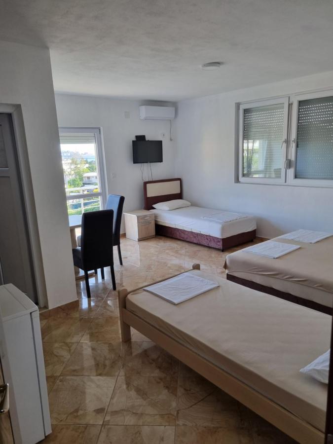Apartmani Ani Bar Exteriör bild