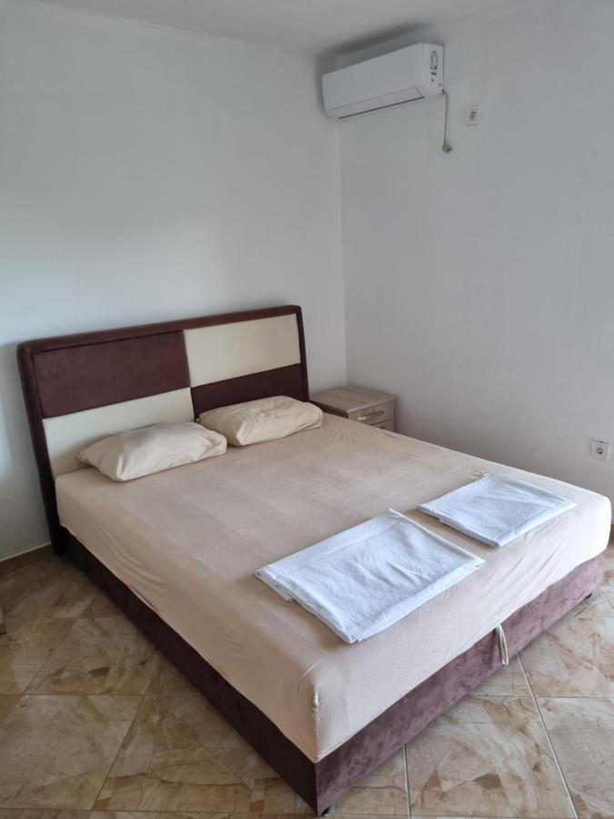 Apartmani Ani Bar Exteriör bild