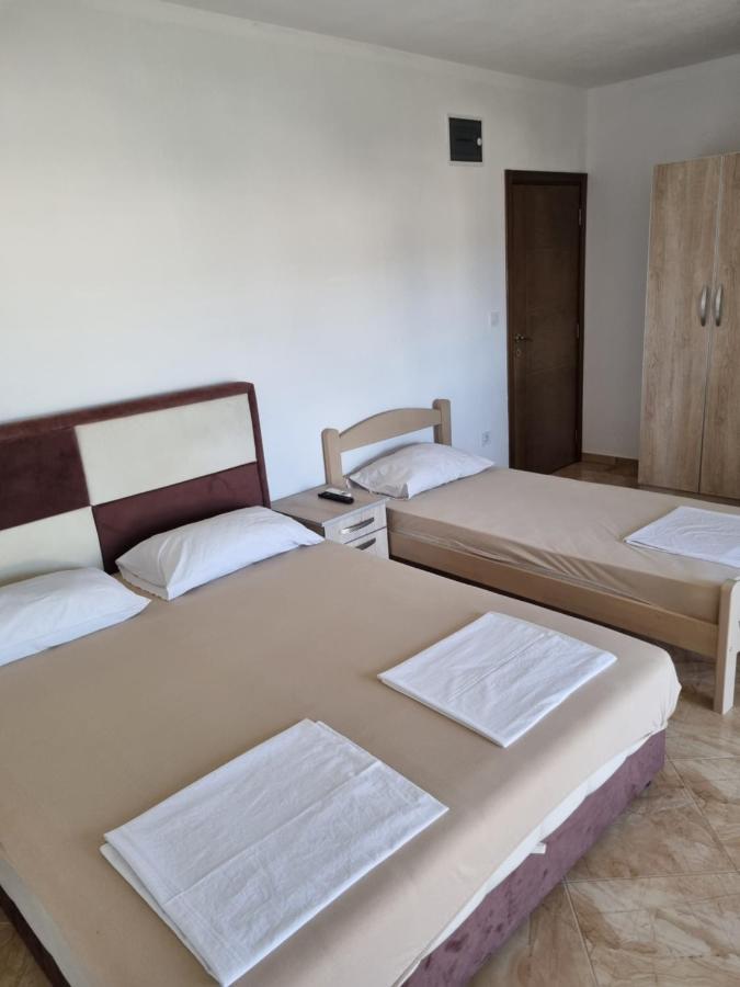 Apartmani Ani Bar Exteriör bild