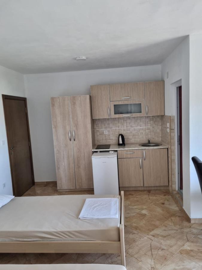 Apartmani Ani Bar Exteriör bild