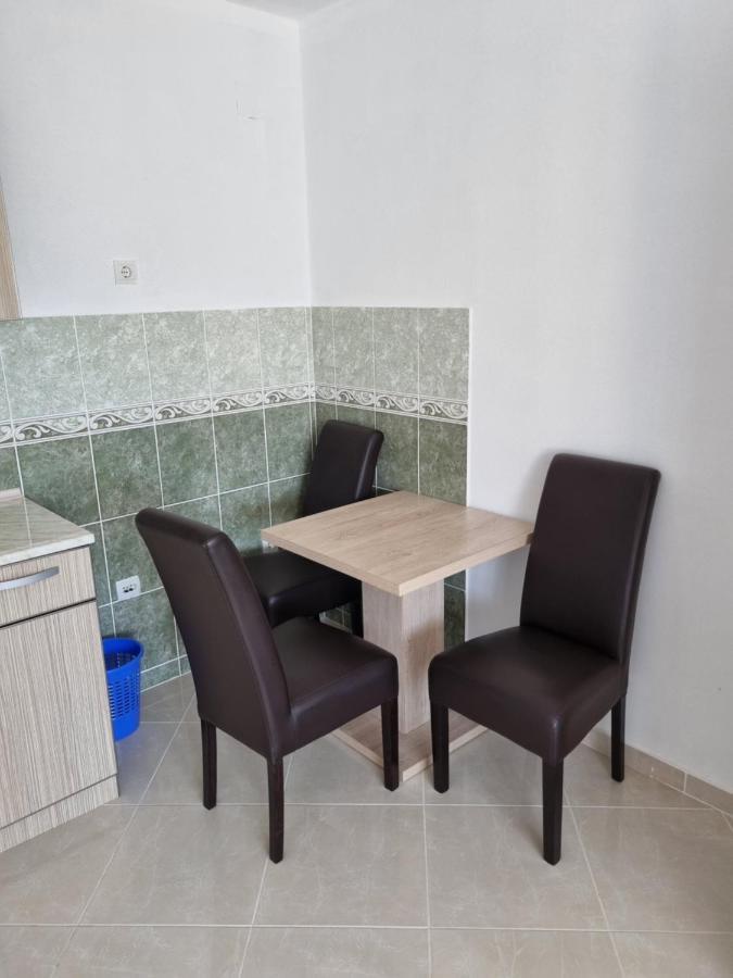 Apartmani Ani Bar Exteriör bild