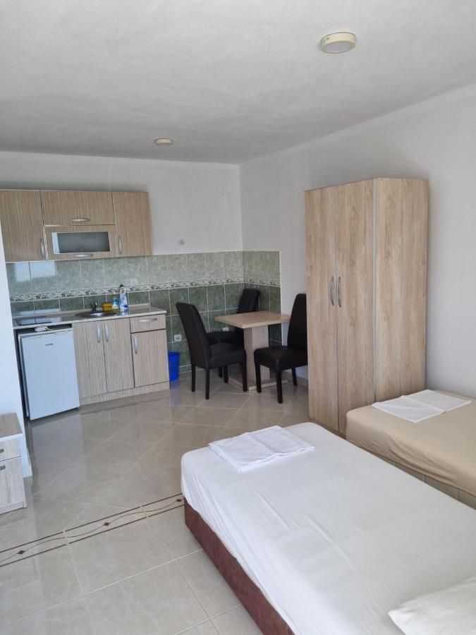 Apartmani Ani Bar Exteriör bild