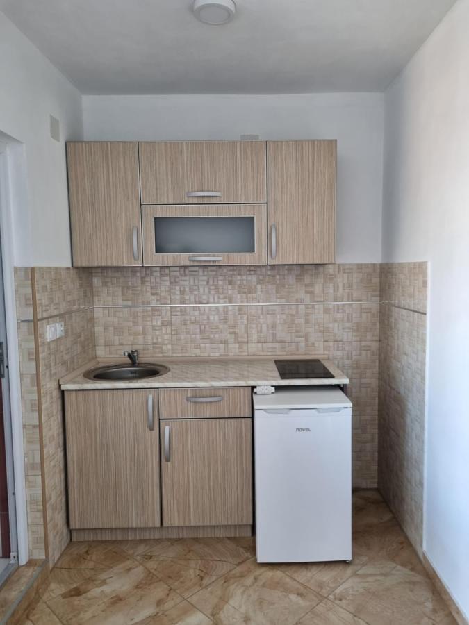 Apartmani Ani Bar Exteriör bild