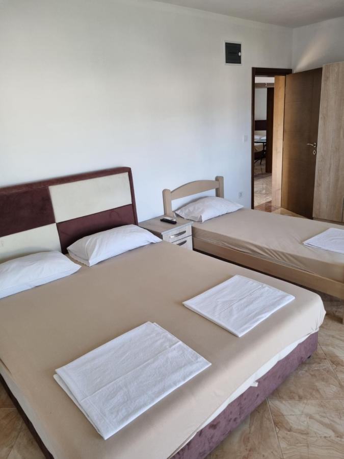 Apartmani Ani Bar Exteriör bild